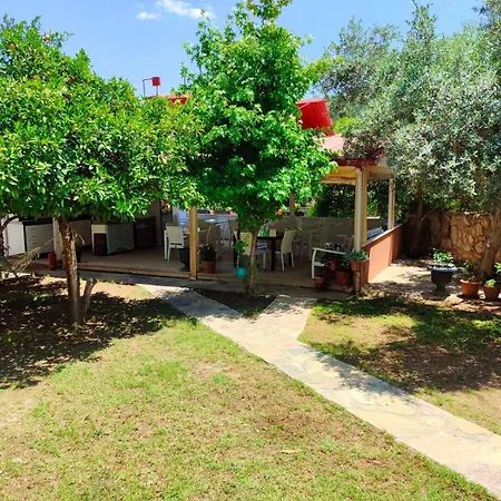 Apartmanhotel Bucak & 4*