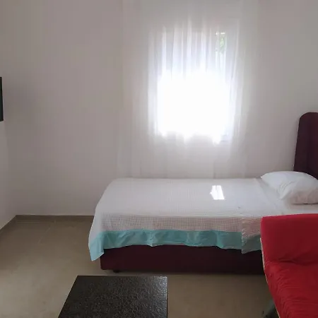 Aparthotel Bucak & 2*