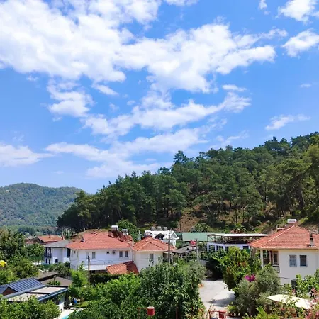 Aparthotel Bucak &